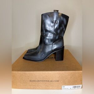 NIB Matisse Black Leather Square Toe Block Heel Boots
